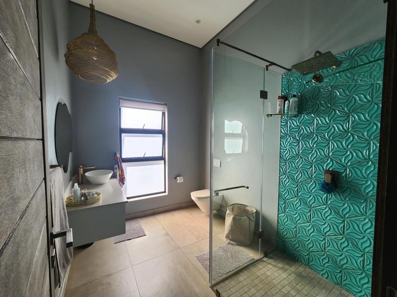 5 Bedroom Property for Sale in Heron Banks Golf Estate Free State